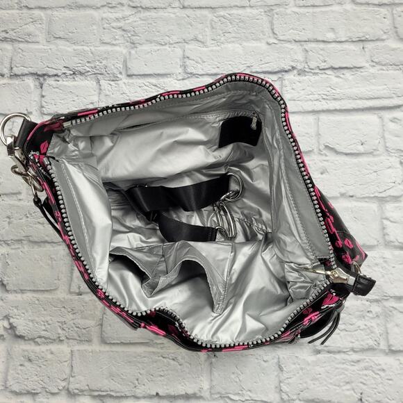 Fergie Kipling Vicious Lips Collection Messenger Bag Convertible Straps - Picture 5 of 8